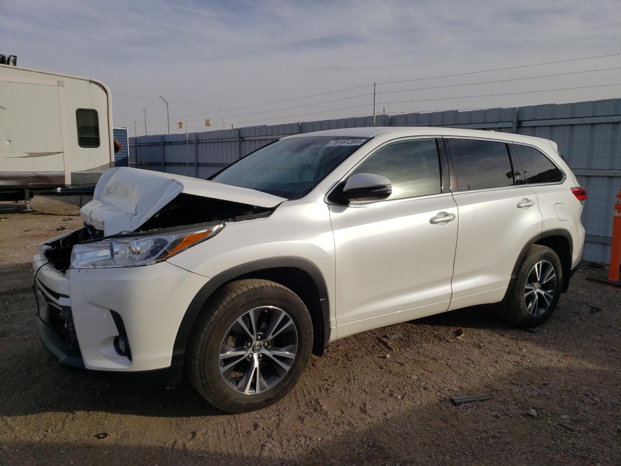 2018 Toyota Highlander VIN 5TDBZRFH0JS848149