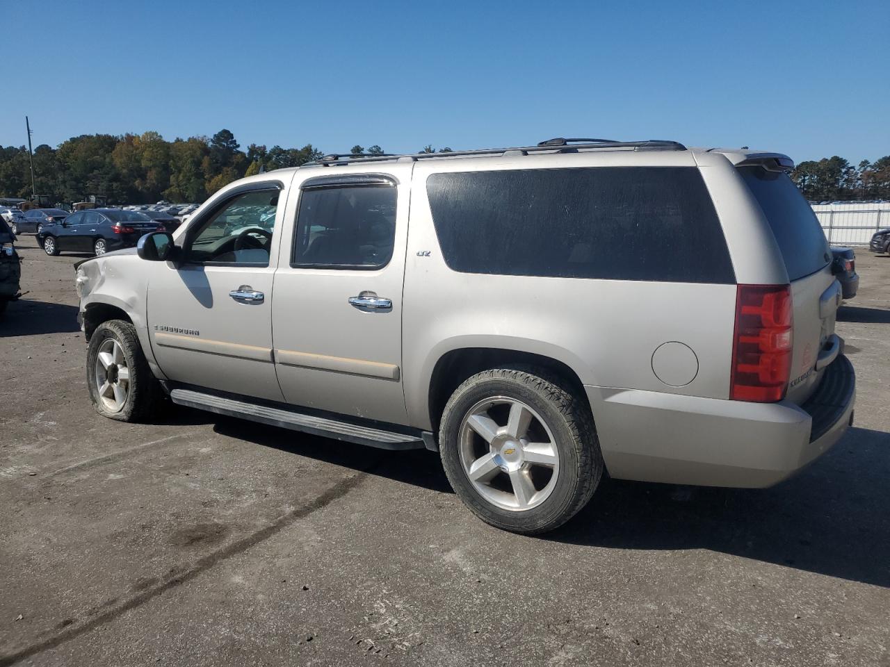 2008 Chevrolet Suburban VIN 1GNFK16318R142173 Copart auction photo, burn / all over damage thumbnail 2