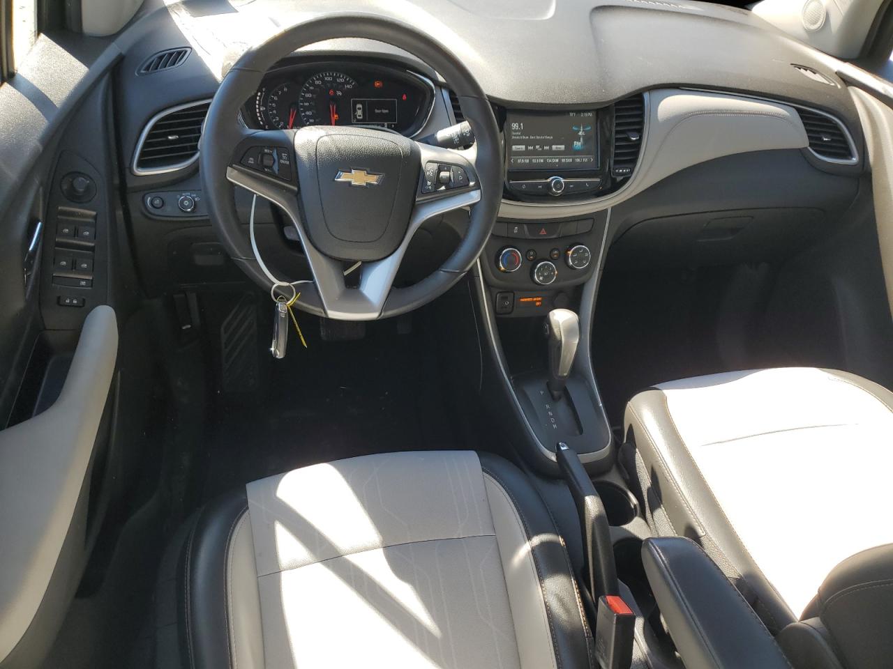 2017 Chevrolet Trax VIN 3GNCJLSBXHL159334 Copart auction photo, rear end damage thumbnail 8