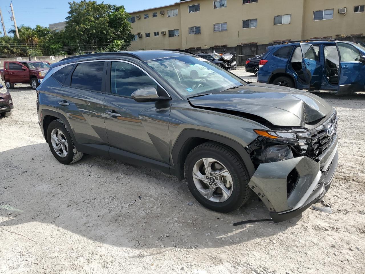 2023 Hyundai Tucson VIN 5NMJB3AE8PH181840 Copart auction photo, front end damage thumbnail 4