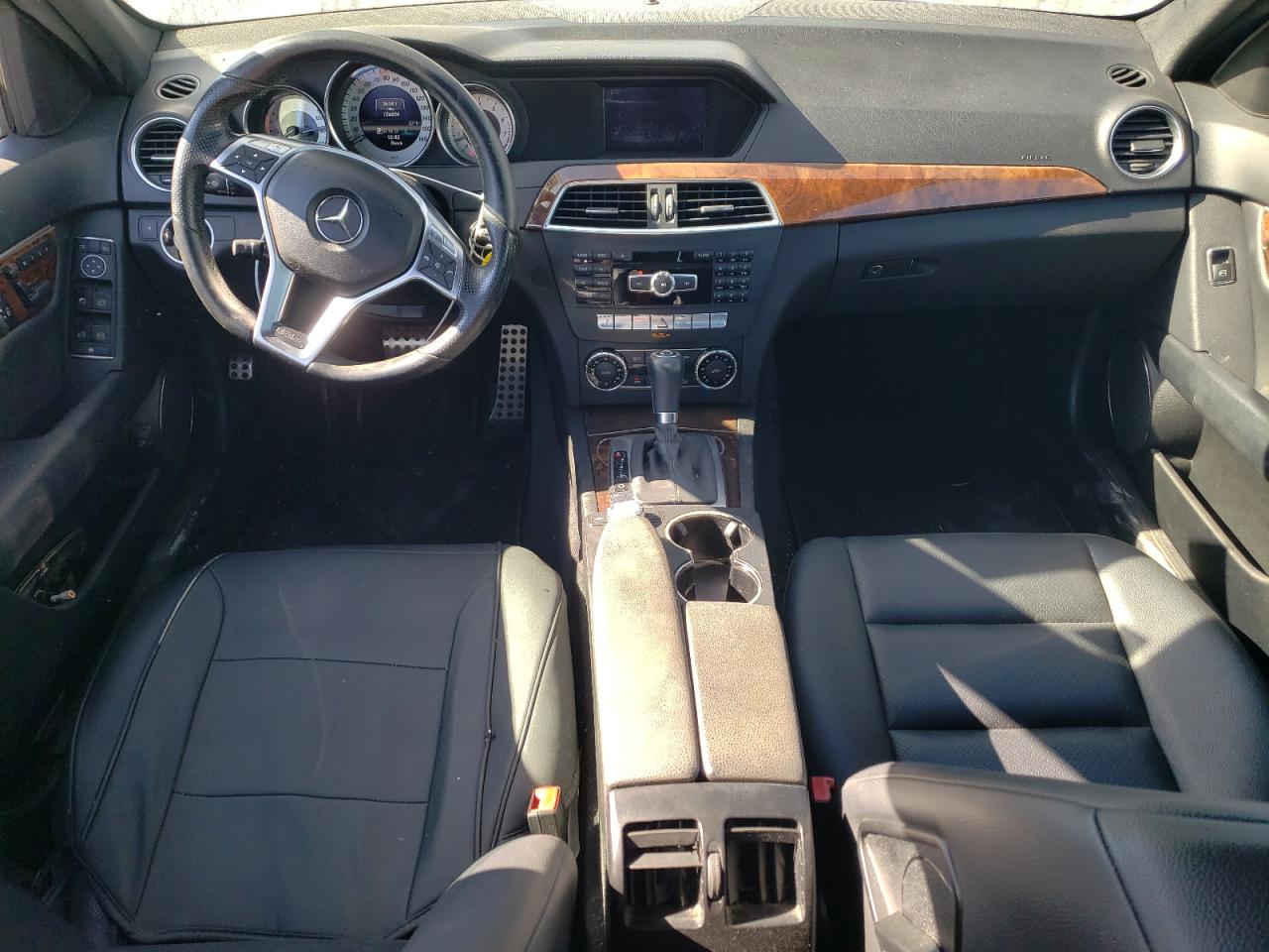 2013 Mercedes-Benz C-klasse VIN WDDGF8AB7DA817063 Copart auction photo, front end damage thumbnail 8
