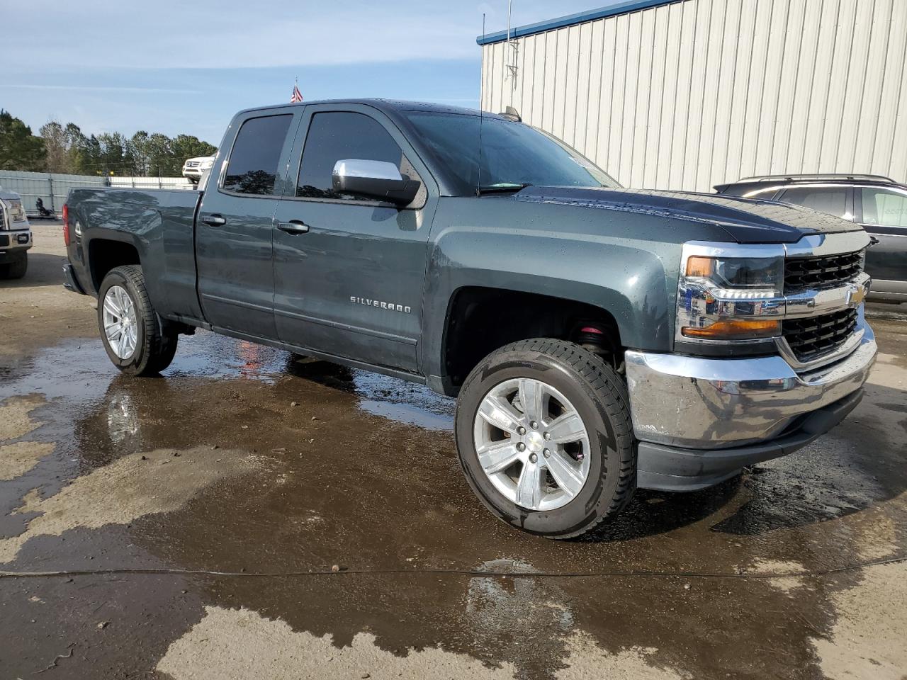 2018 Chevrolet Silverado VIN 1GCRCREC9JZ183255 Copart auction photo, side damage thumbnail 4