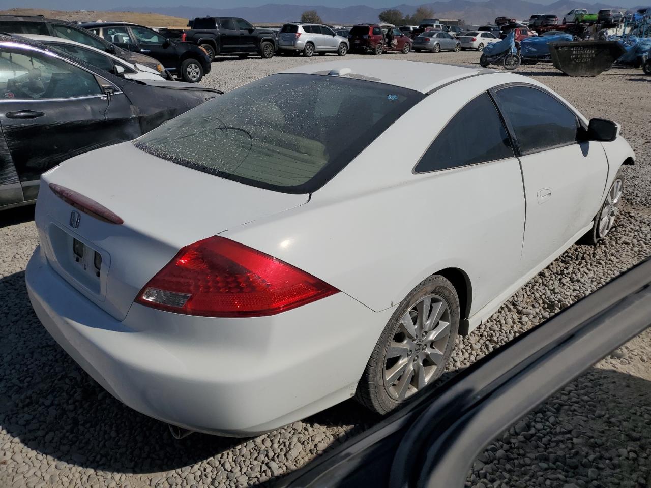 2007 Honda Accord VIN 1HGCM82647A002972 Copart auction photo, all over damage thumbnail 3