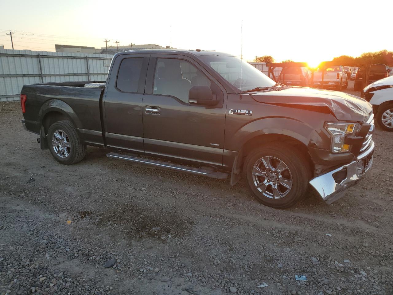2016 Ford F-150 VIN 1FTEX1CPXGKG04377 Copart auction photo, front end damage thumbnail 4