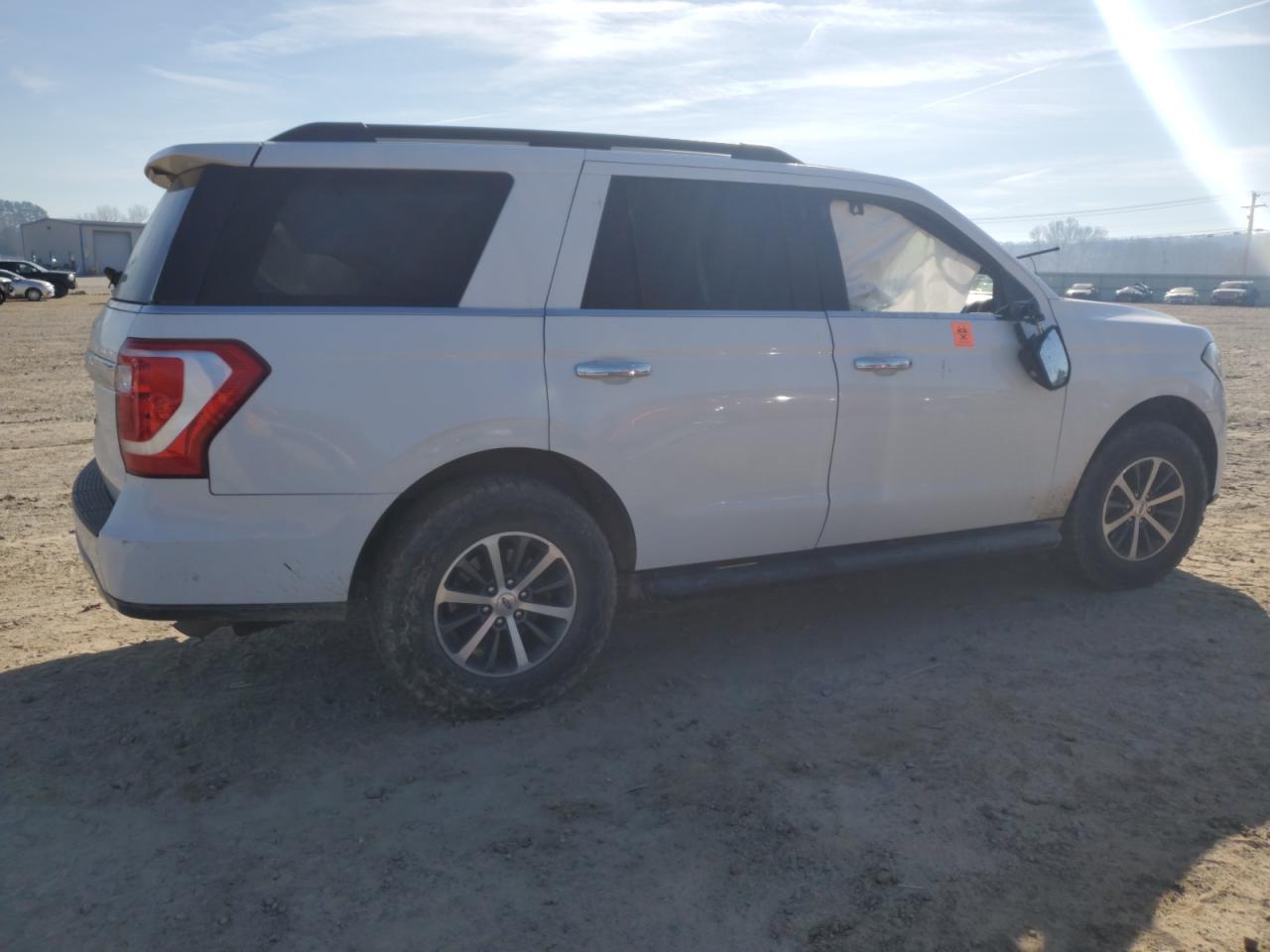 2020 Ford Expedition VIN 1FMJU1HT5LEA17277 Copart auction photo, rollover damage thumbnail 3