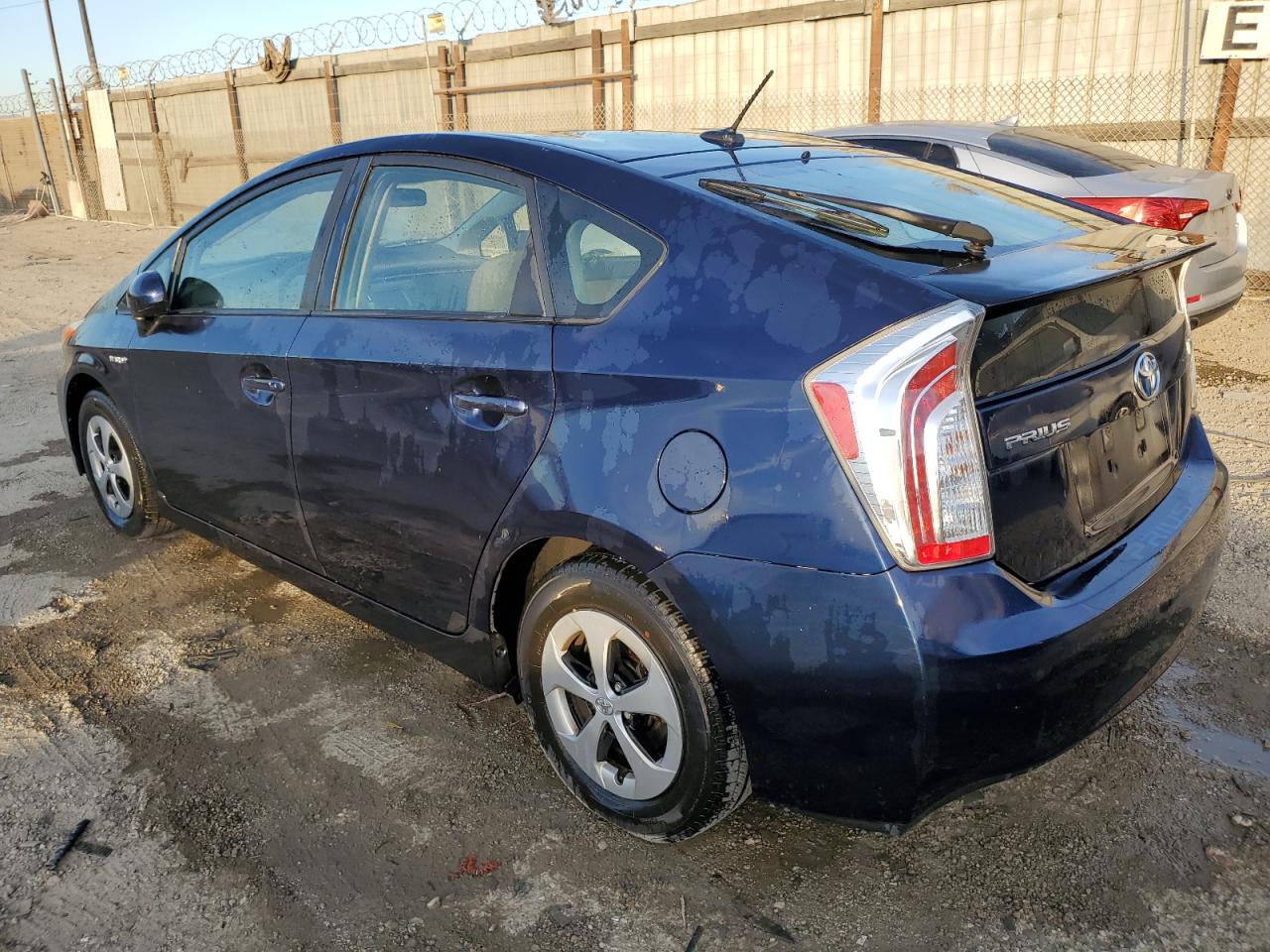 2015 Toyota Prius VIN JTDKN3DUXF0464950 Copart auction photo, minor dent/scratches damage thumbnail 2