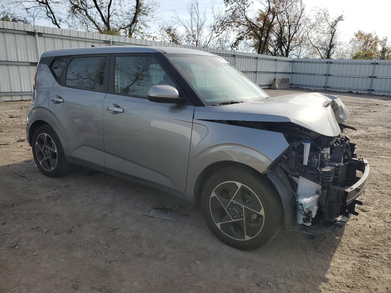 2023 KIA Soul VIN KNDJ33AU2P7856206 Copart auction photo, front end / undercarriage damage thumbnail 4