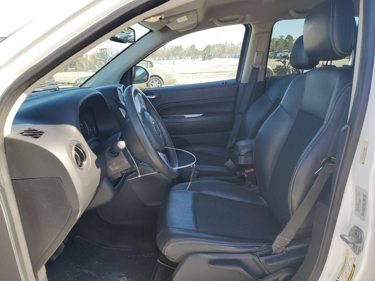 2016 Jeep Compass VIN 1C4NJCEB5GD599897 Copart auction photo, side damage thumbnail 7