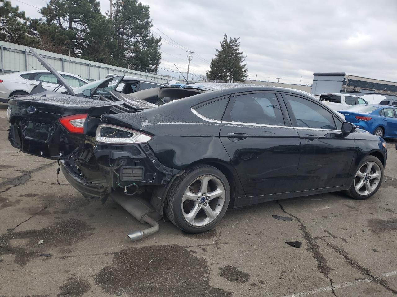 2016 Ford Fusion VIN 3FA6P0G76GR261920 Copart auction photo, rear end / side damage thumbnail 3