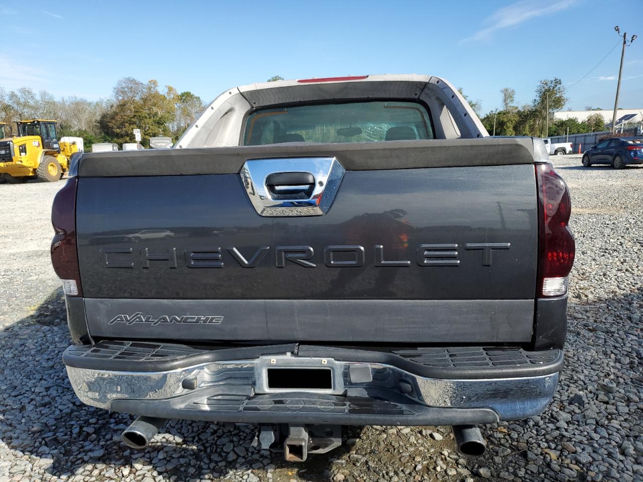 2003 Chevrolet Avalanche VIN 3GNEC13T13G340502 Copart auction photo, front end / side damage thumbnail 6
