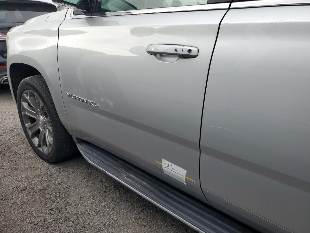 2020 GMC Yukon VIN 1GKS1GKC5LR101092 Copart auction photo, water/flood damage thumbnail 13