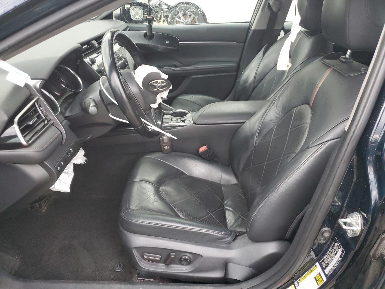 2019 Toyota Camry VIN 4T1B11HK1KU695047 Copart auction photo, front end / minor dent/scratches damage thumbnail 7