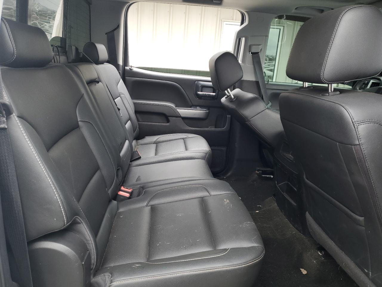 2018 Chevrolet Silverado VIN 3GCUKSEC2JG212101 Copart auction photo, water/flood / minor dent/scratches damage thumbnail 10