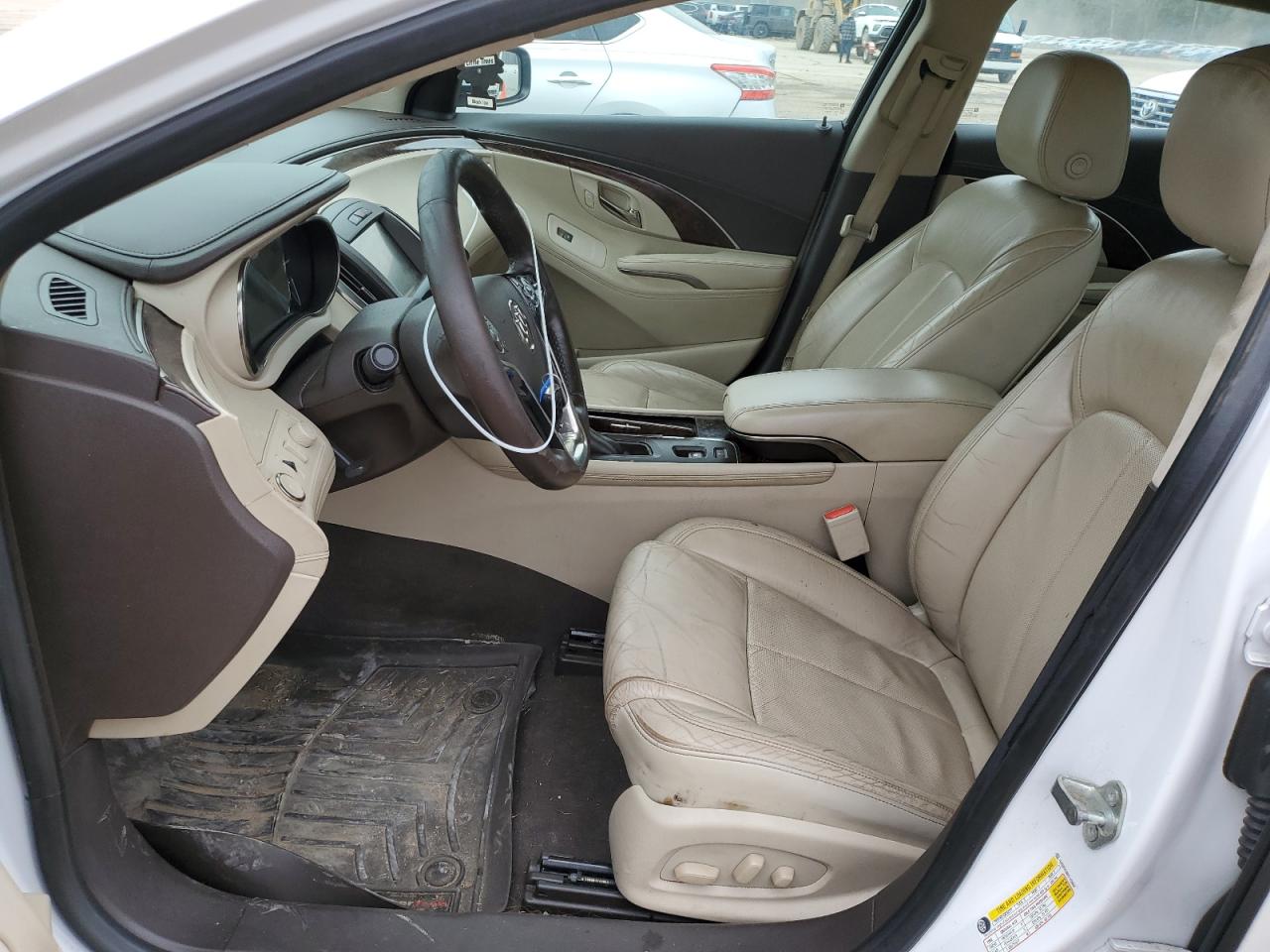 2015 Buick LaCrosse VIN 1G4GD5G38FF143604 Copart auction photo, front end damage thumbnail 7