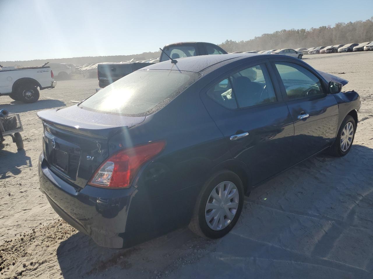 2019 Nissan Versa VIN 3N1CN7AP0KL805377 Copart auction photo, front end damage thumbnail 3