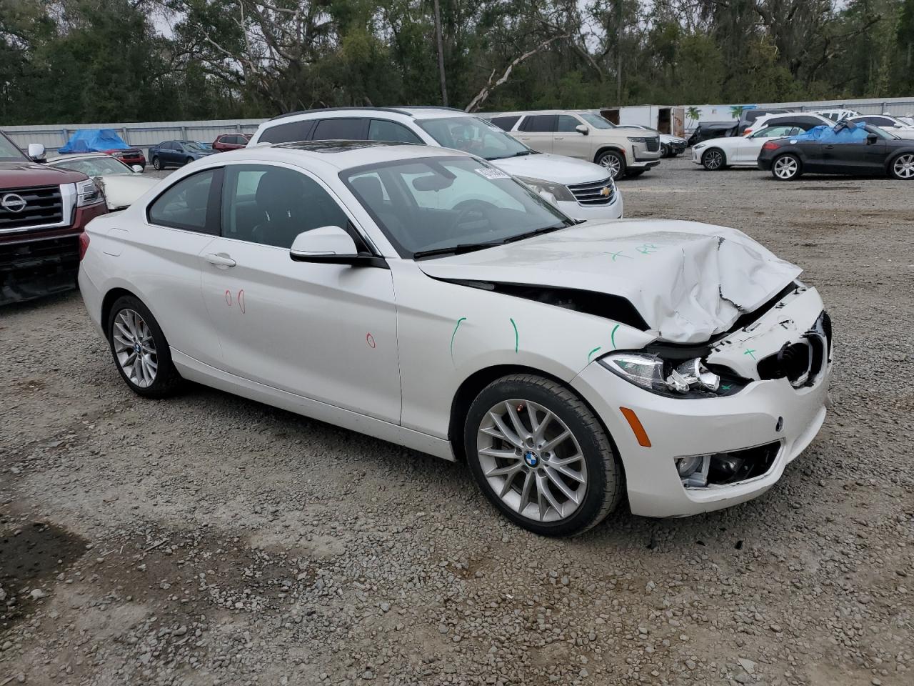 2015 BMW 2er VIN WBA1F5C55FV257705 Copart auction photo, front end / mechanical damage thumbnail 4