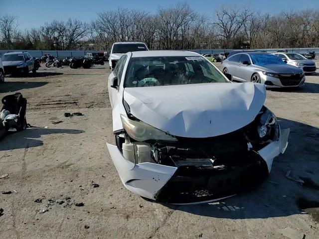 2016 Toyota Camry VIN 4T1BF1FK2GU161468 Copart auction photo, front end / minor dent/scratches damage thumbnail 11
