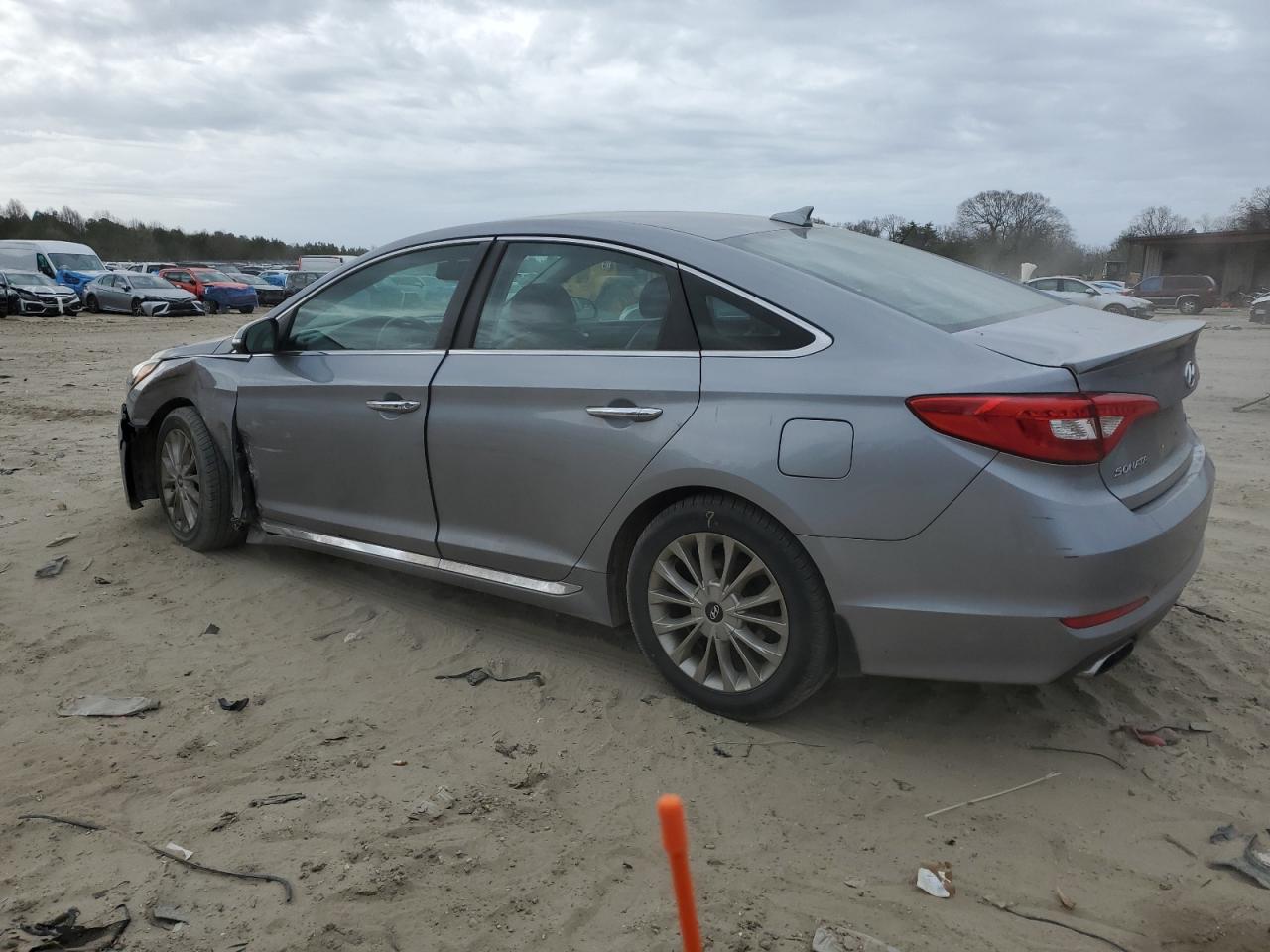2015 Hyundai Sonata VIN 5NPE34AF8FH237760 Copart auction photo, front end / minor dent/scratches damage thumbnail 2