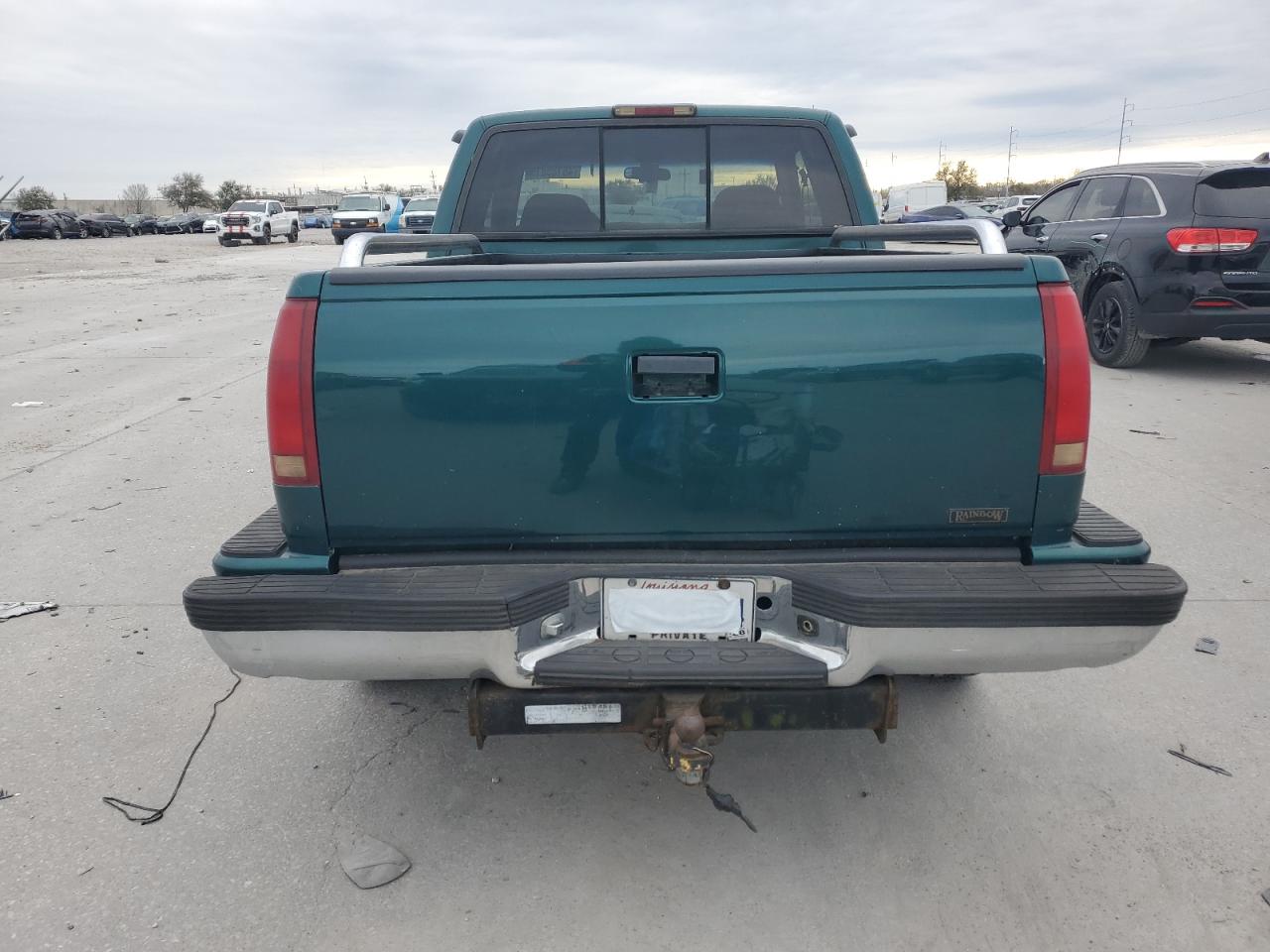 1997 Chevrolet GMT-400 VIN 2GCEC19R6V1208271 Copart auction photo, front end / side damage thumbnail 6