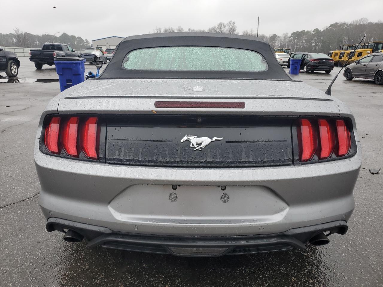 2020 Ford Mustang VIN 1FATP8UH1L5105988 Copart auction photo, front end damage thumbnail 6