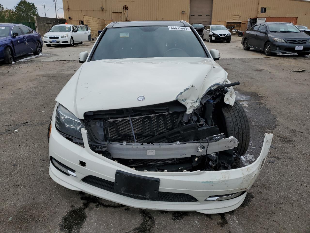 2011 Mercedes-Benz C-klasse VIN WDDGF8BB4BA502572 Copart auction photo, front end damage thumbnail 5