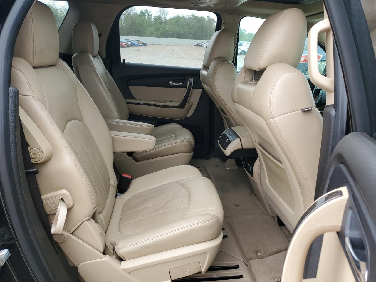 2012 GMC Acadia VIN 1GKKRTED4CJ207330 Copart auction photo, front end / minor dent/scratches damage thumbnail 11