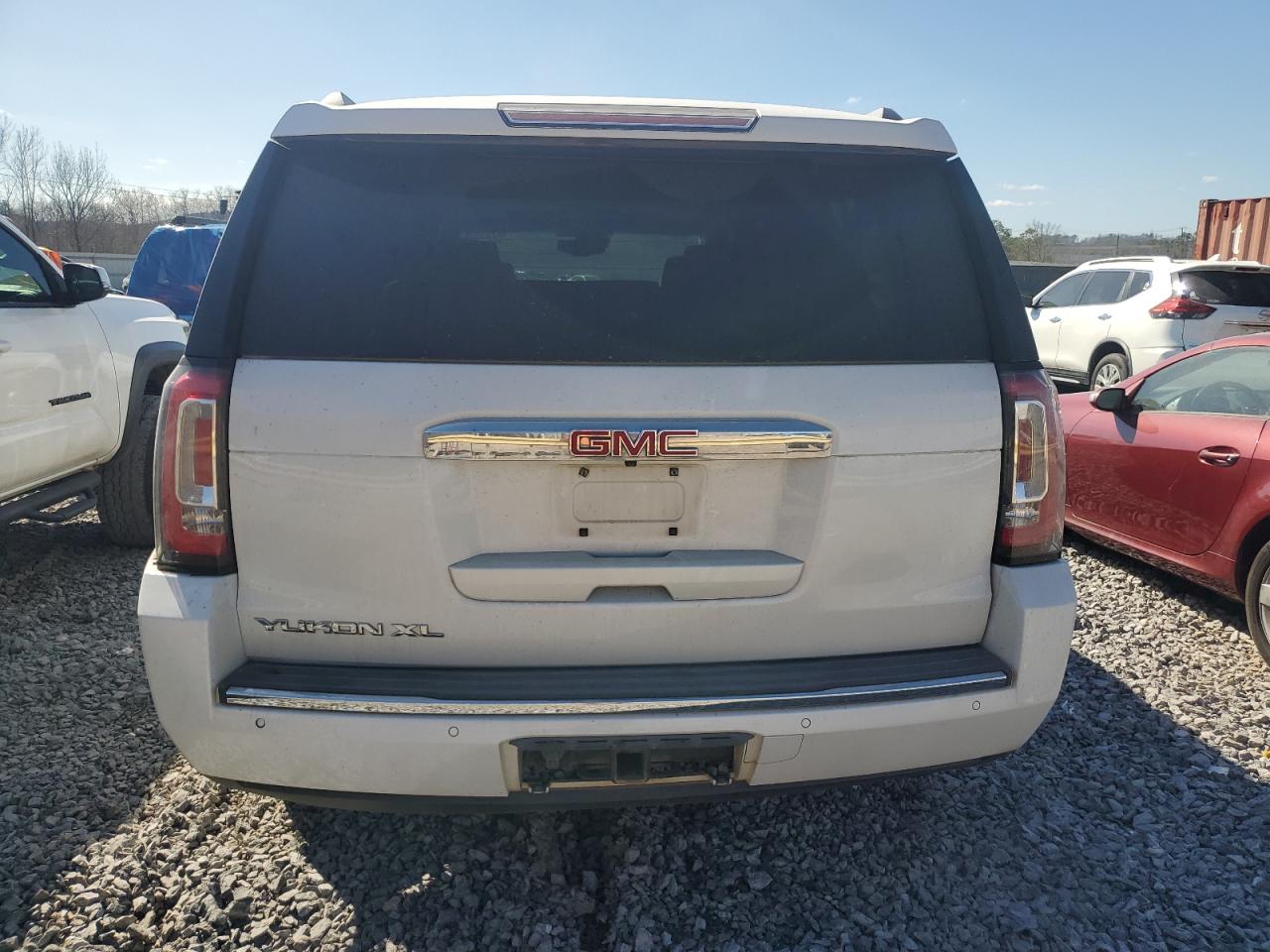2016 GMC Yukon VIN 1GKS1HKJ9GR359125 Copart auction photo, side damage thumbnail 6