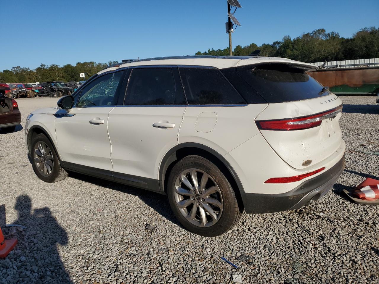 2022 Lincoln Corsair VIN 5LMCJ1C95NUL00815 Copart auction photo, top/roof / front end damage thumbnail 2