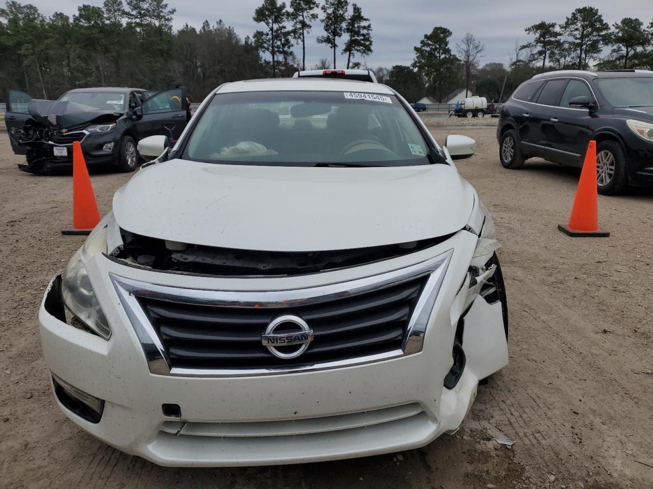 2014 Nissan Altima VIN 1N4AL3AP2EN235640 Copart auction photo, all over damage thumbnail 5