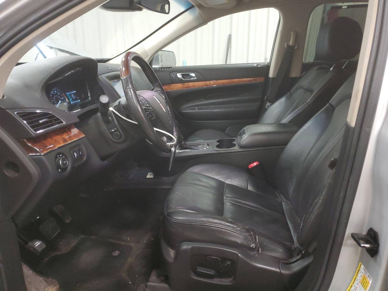 2016 Lincoln MKT VIN 2LMHJ5AT5GBL01426 Copart auction photo, rear end damage thumbnail 7