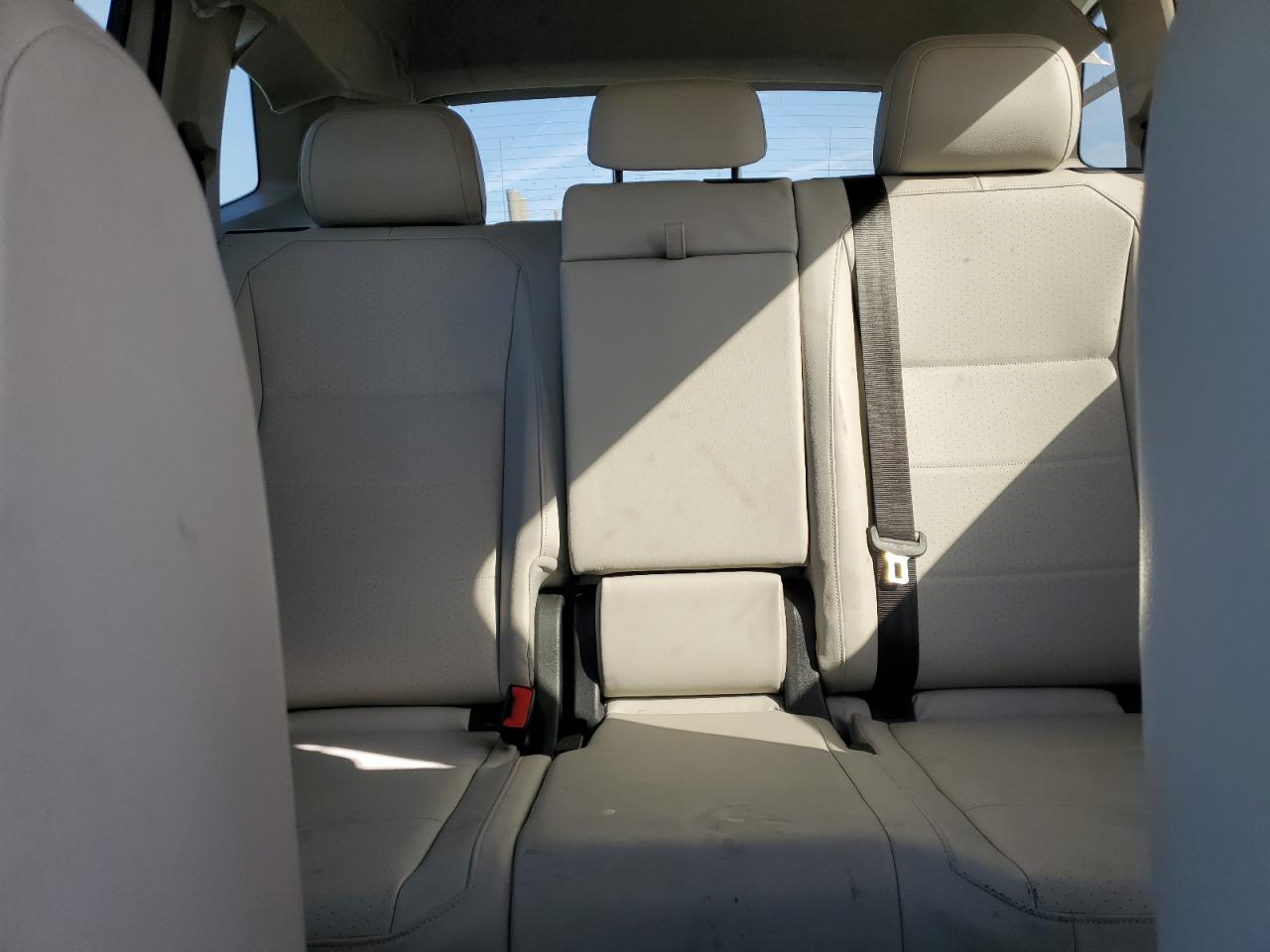2018 Volkswagen Tiguan VIN 3VV3B7AX4JM091429 Copart auction photo, front end / side damage thumbnail 10