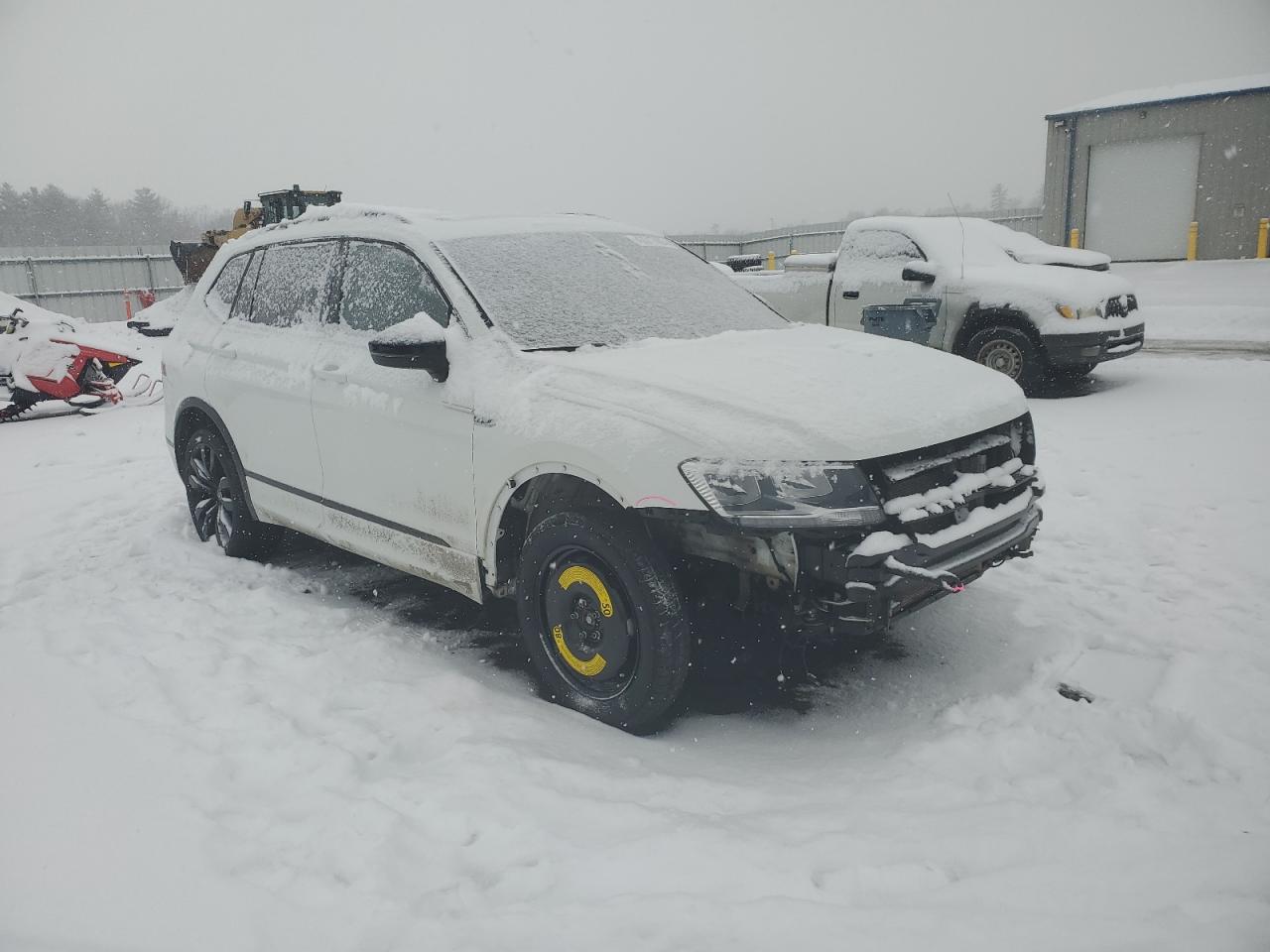 2021 Volkswagen Tiguan VIN 3VV2B7AXXMM153626 Copart auction photo, front end damage thumbnail 4