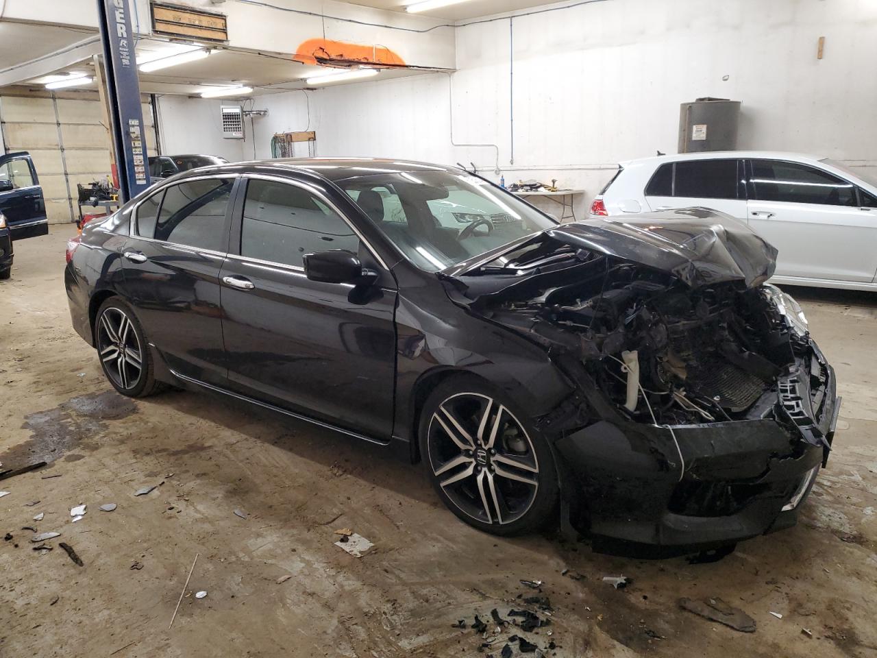 2016 Honda Accord VIN 1HGCR2F56GA238278 Copart auction photo, front end damage thumbnail 4