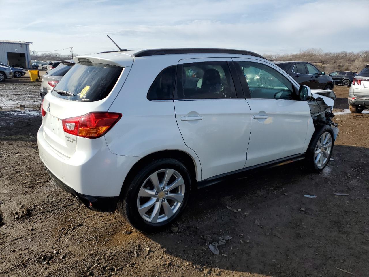 2015 Mitsubishi Outlander VIN 4A4AR4AU4FE056577 Copart auction photo, front end / side damage thumbnail 3