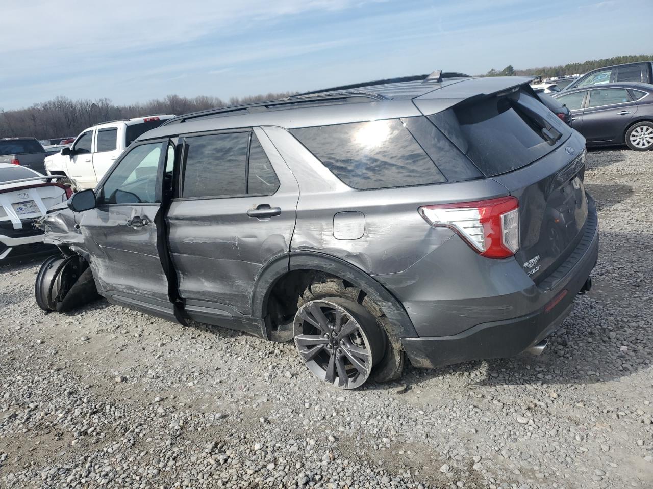2023 Ford Explorer VIN 1FMSK8DH3PGB79746 Copart auction photo, side / all over damage thumbnail 2