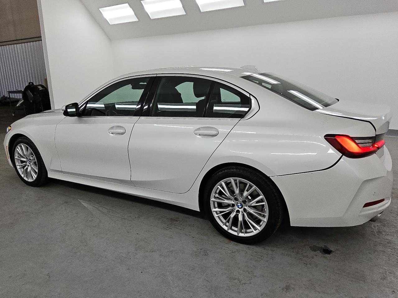 2024 BMW 3er VIN 3MW69FF05R8E35459 Copart auction photo, rear end / rear end damage thumbnail 2