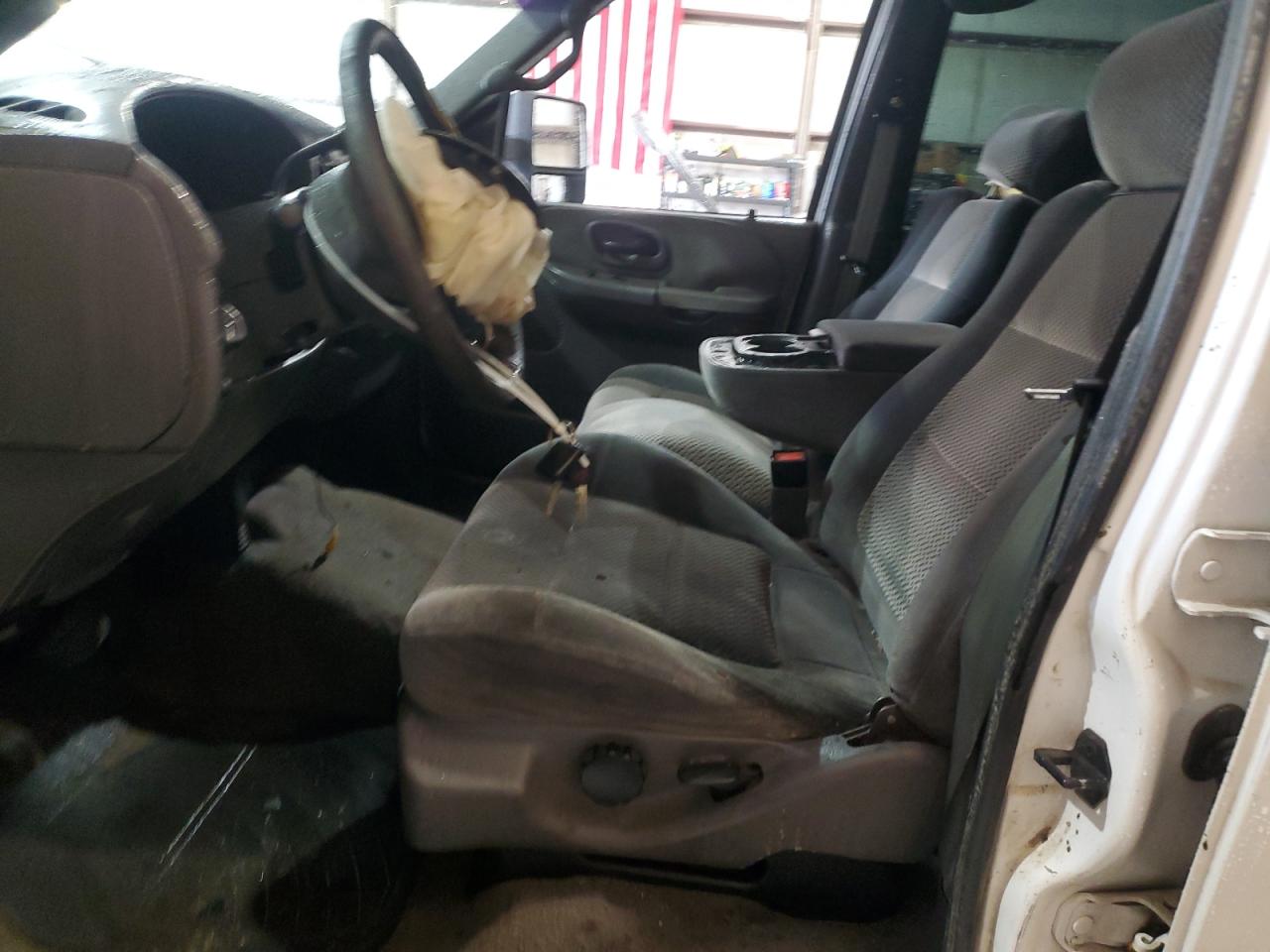 2001 Ford F-150 VIN 1FTRW07L41KF49521 Copart auction photo, side / rear end damage thumbnail 7