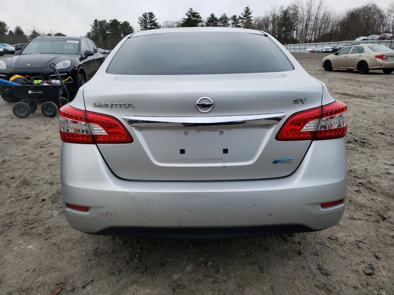 2014 Nissan Sentra VIN 3N1AB7AP5EL677173 Copart auction photo, front end / side damage thumbnail 6