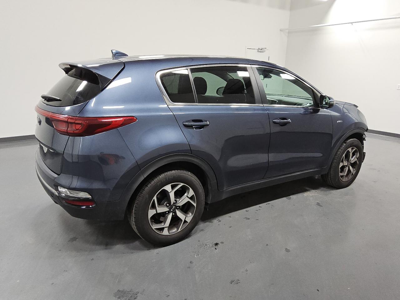 2020 KIA Sportage VIN KNDPMCAC8L7715603 Copart auction photo, front end damage thumbnail 3