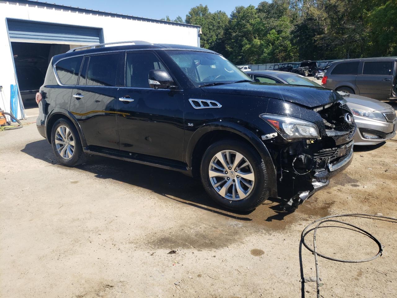 2017 Infiniti QX80 VIN JN8AZ2NF4H9643272 Copart auction photo, front end damage thumbnail 4