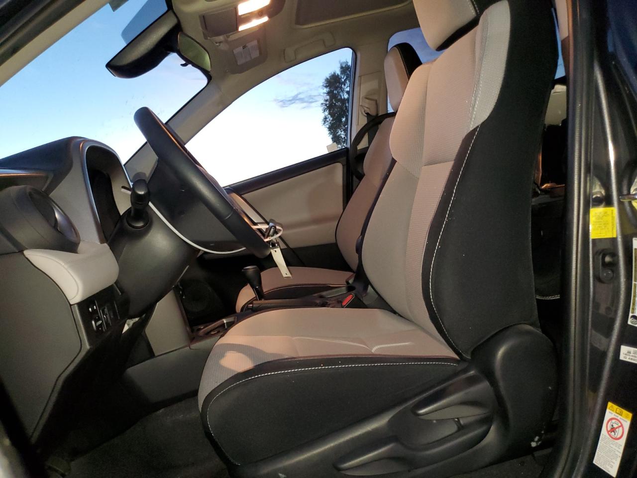 2018 Toyota RAV 4 VIN 2T3WFREV2JW425668 Copart auction photo, undercarriage / rear end damage thumbnail 7
