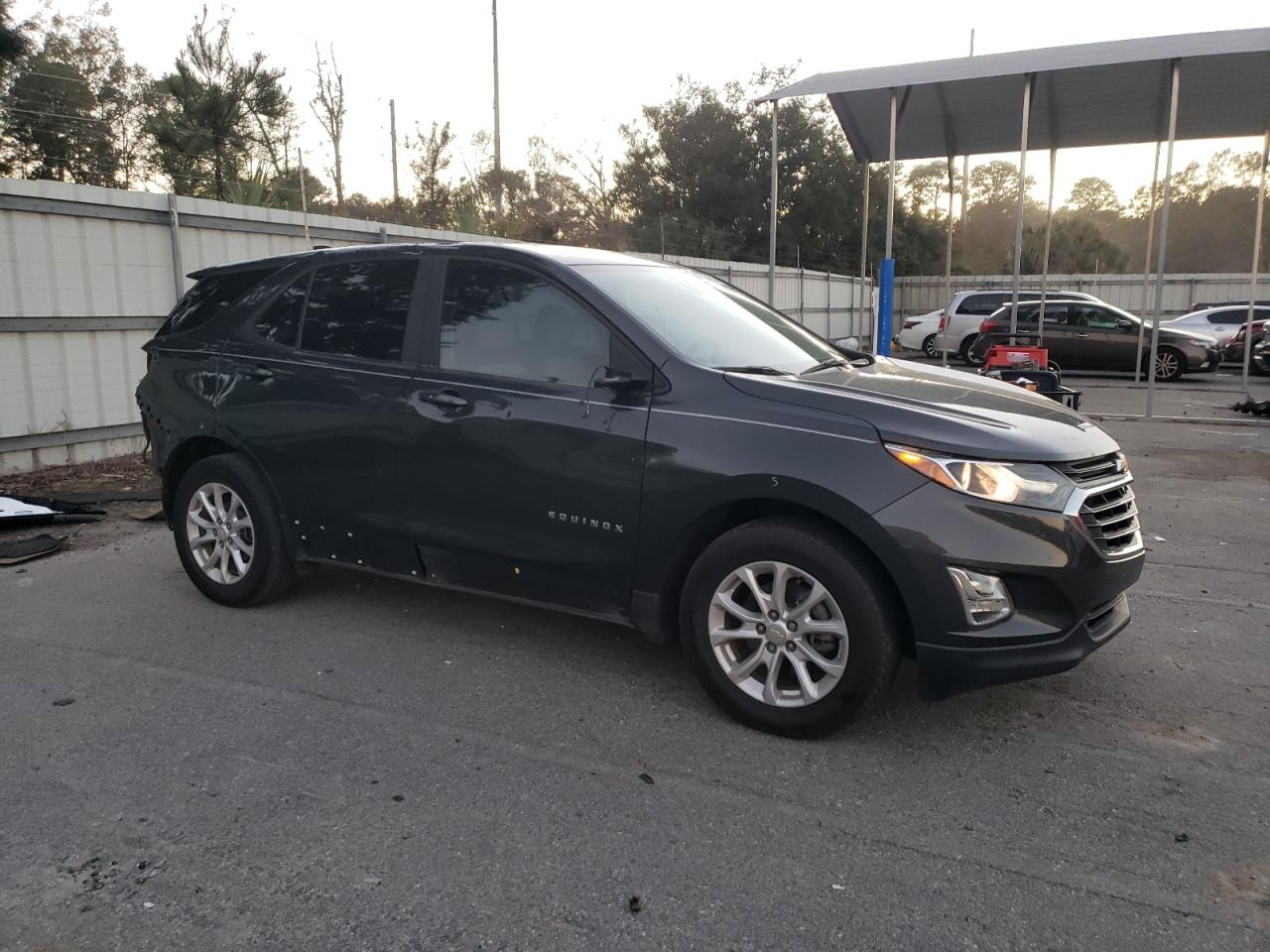 2020 Chevrolet Equinox VIN 3GNAXHEV1LS597666 Copart auction photo, rear end damage thumbnail 4