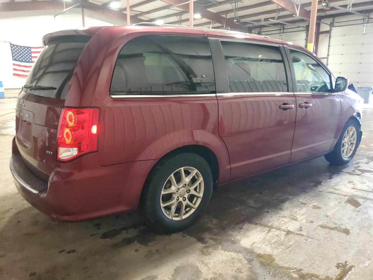 2020 Dodge Caravan VIN 2C4RDGCG0LR161665 Copart auction photo, front end damage thumbnail 3
