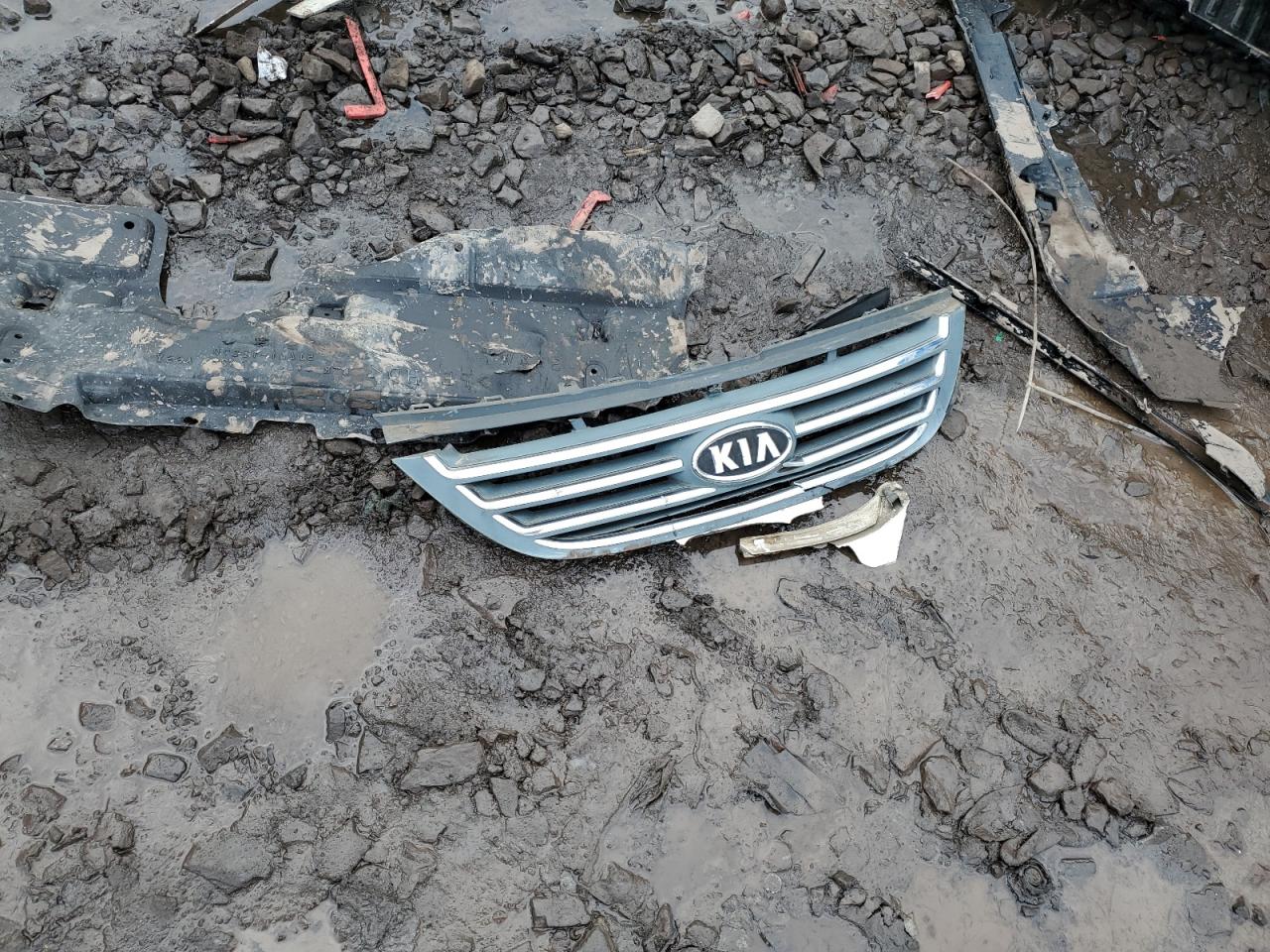 2008 KIA Spectra VIN KNAFE122385491112 Copart auction photo, front end / rear end damage thumbnail 12