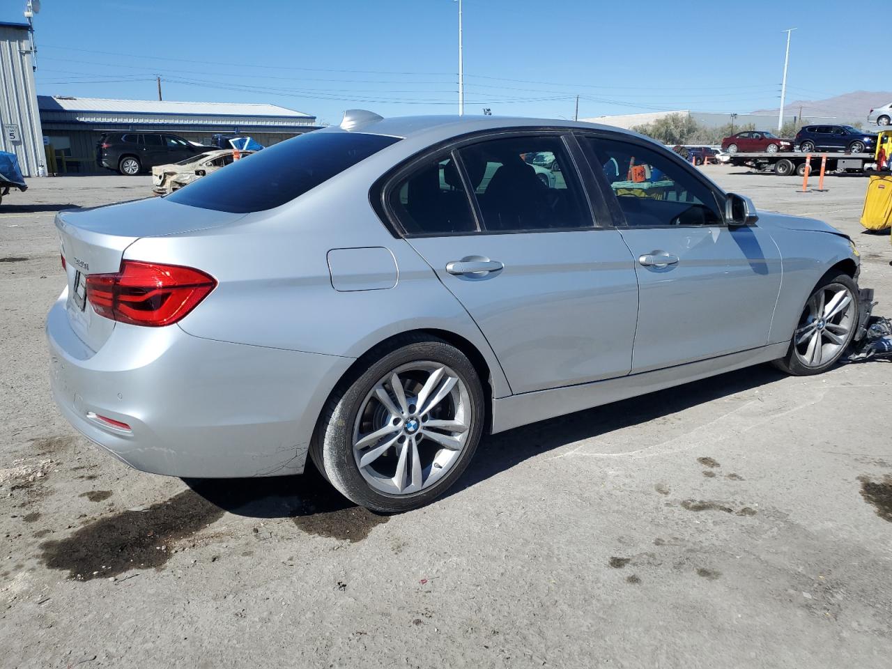 2016 BMW 3er VIN WBA8E1G50GNT99725 Copart auction photo, front end damage thumbnail 3