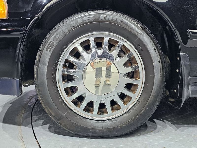 1996 Chevrolet Acadia VIN KLAWA19B1TB516297 Encar auction photo thumbnail 5