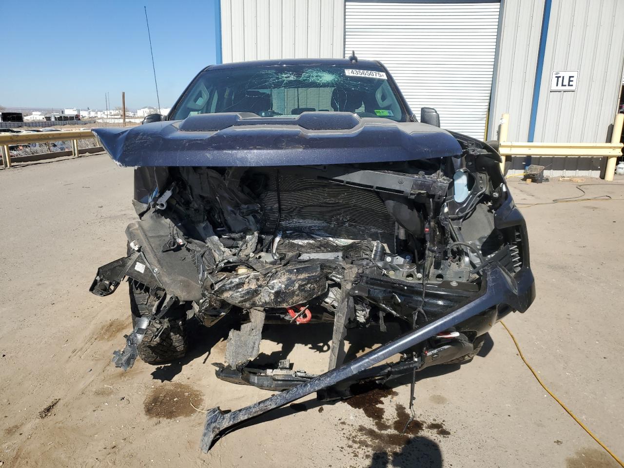 2022 Chevrolet Silverado VIN 3GCUDCETXNG649141 Copart auction photo, front end / rear end damage thumbnail 5