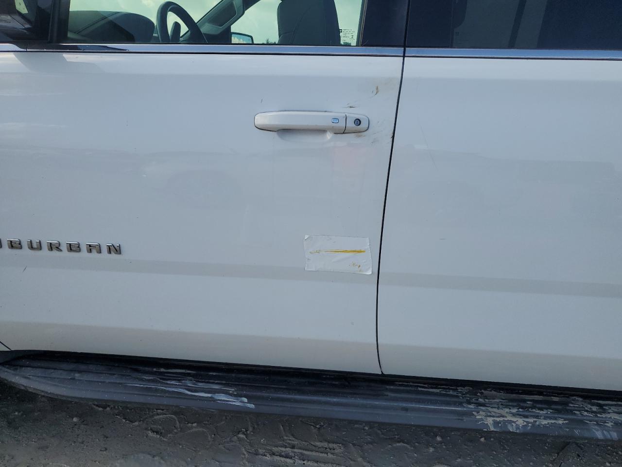 2016 Chevrolet Suburban VIN 1GNSKHKC4GR400021 Copart auction photo, water/flood damage thumbnail 13