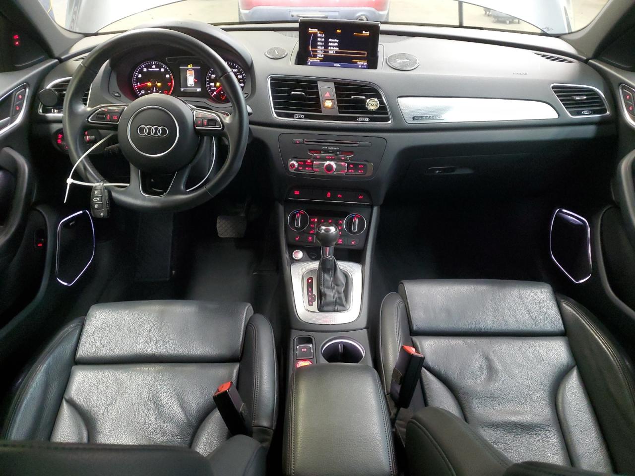 2018 Audi Q3 VIN WA1JCCFS0JR006359 Copart auction photo, side / rear end damage thumbnail 8