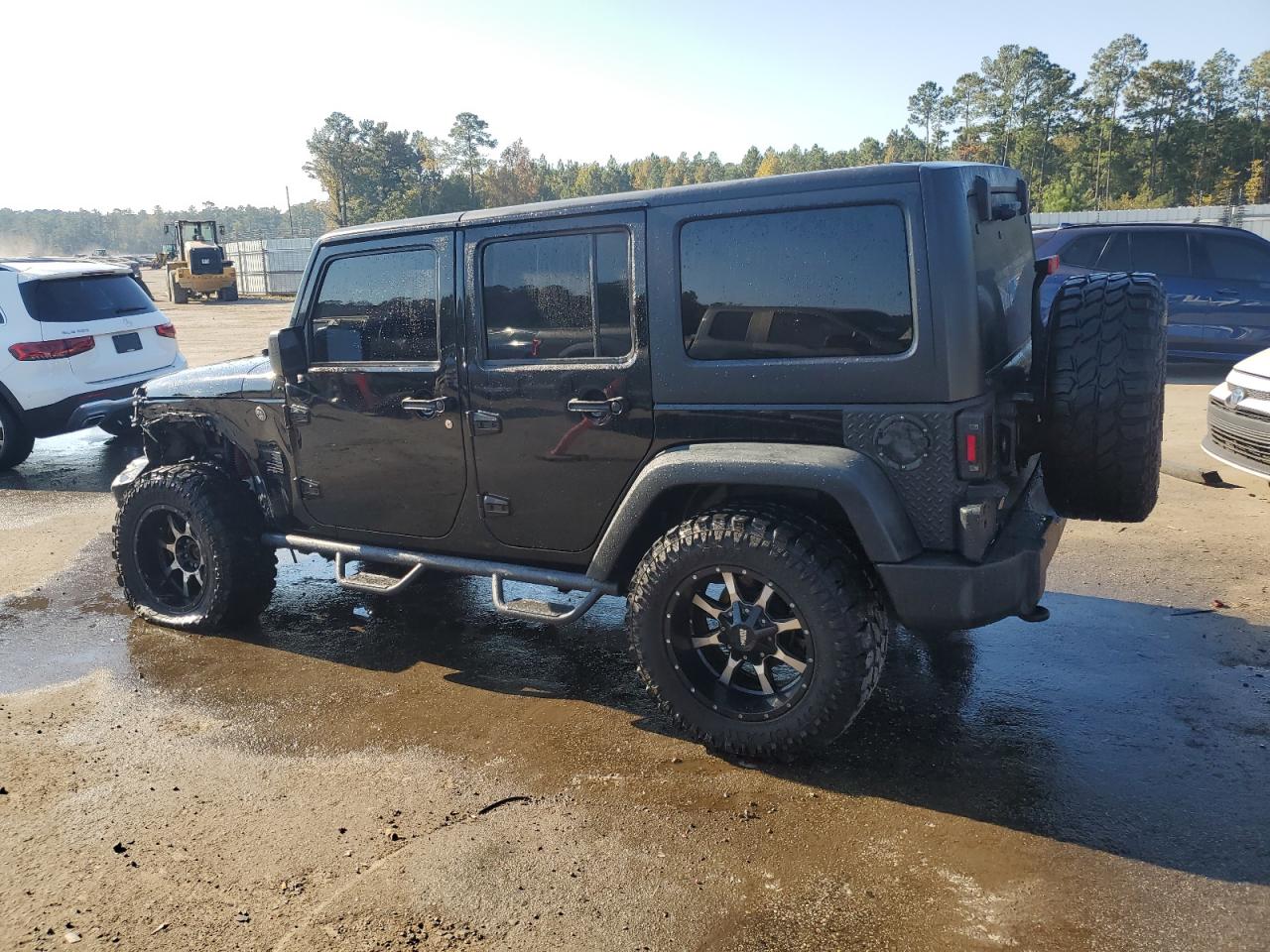 2018 Jeep Wrangler VIN 1C4HJWDG5JL928106 Copart auction photo, front end / side damage thumbnail 2